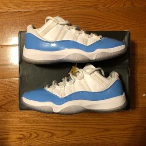 Size 9 - Jordan 11 Retro Low UNC 2017